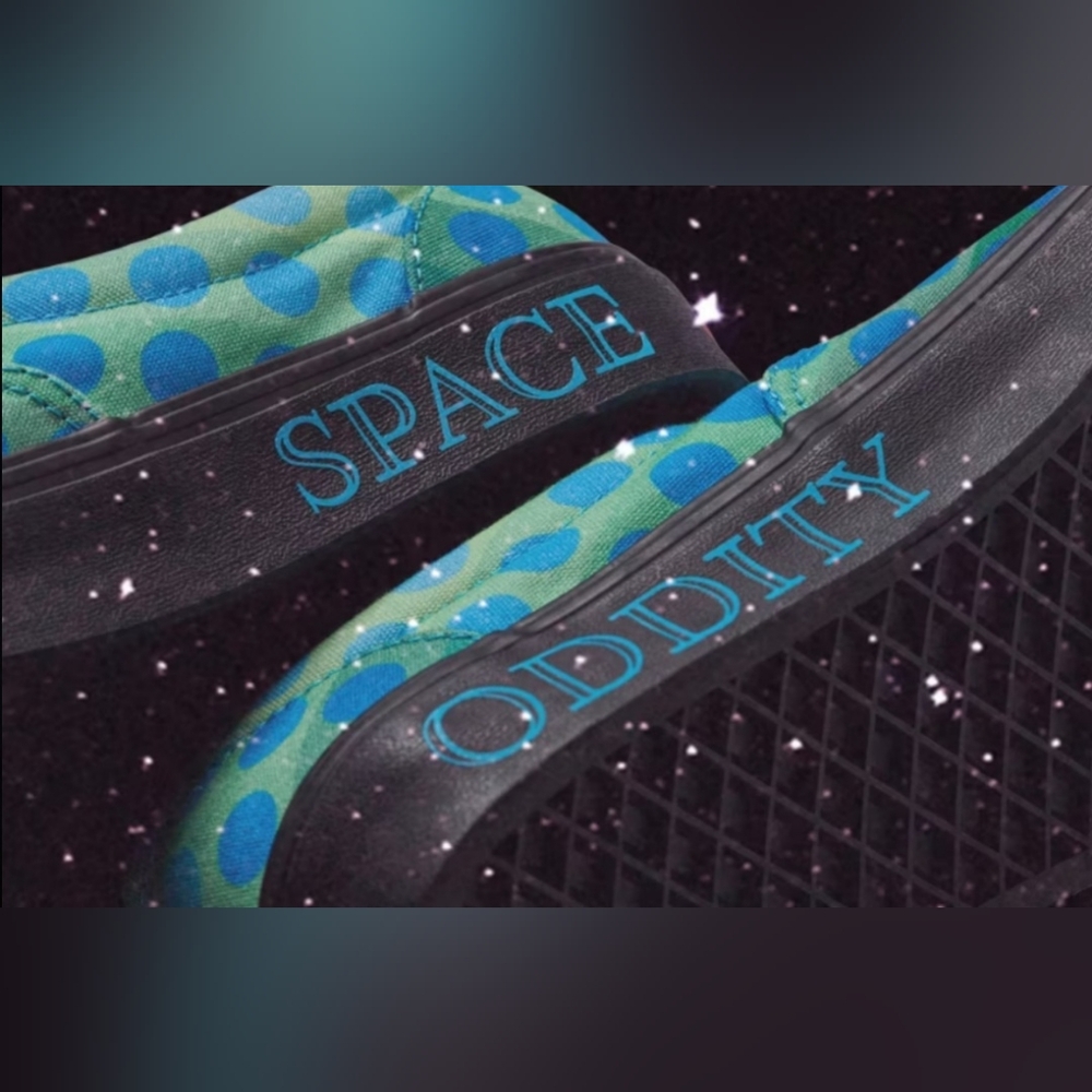 Vans X David Bowie "Space Oddity" Era - Picture 6 of 16